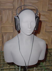 stax_headphones_dummy_head.jpg
